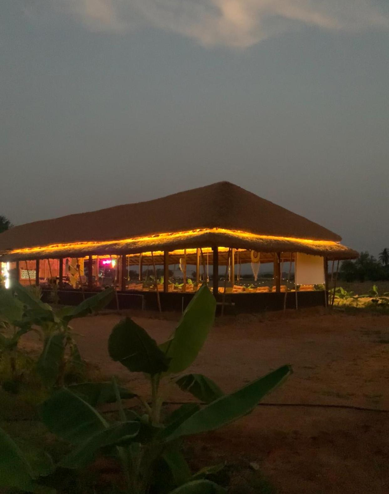 Tropical Hampi Hotel Exterior photo