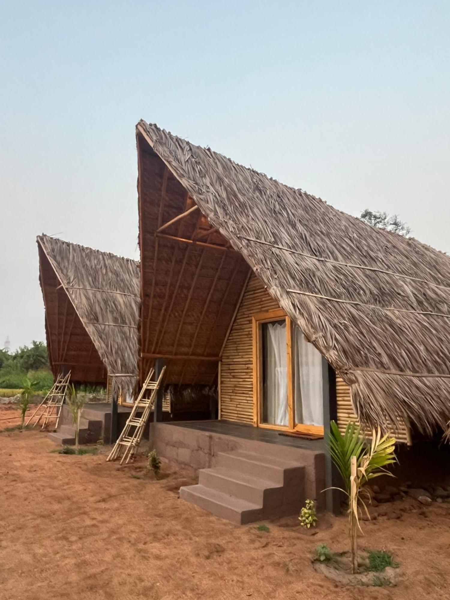 Tropical Hampi Hotel Exterior photo